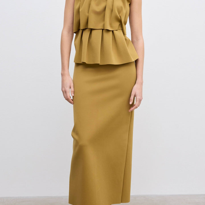 Sculpted Slim dress in Gold