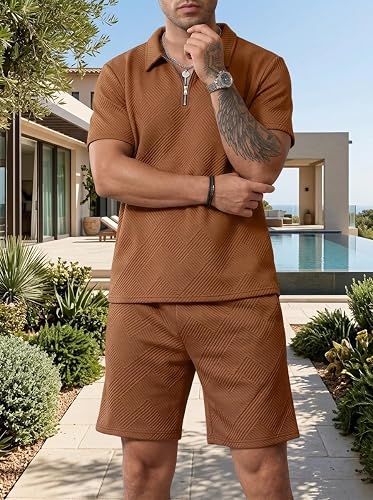 2-piece matching outfit (T-shirt and shorts)